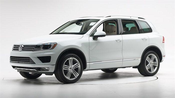 Volkswgen Touareg 2.5, 3.0, 3.2, 3.6, 4.2, 5.0 расход топлива на 100 км. 1 и 2 поколение